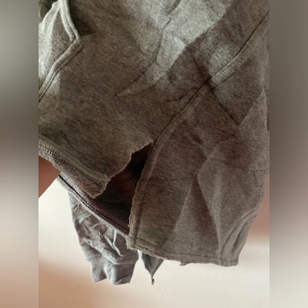 Lululemon All Yours Hoodie Size 12 ** SEE DESCRIPTION - Picture 4 of 7